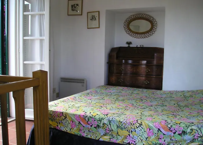 Ester Procchio Mare E Sole * مارشيانا